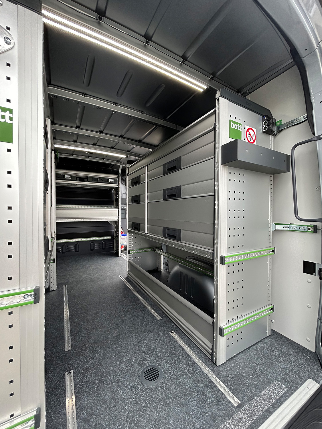 Viessmann Climate Solutions bott vario3 Fahrzeugeinrichtung