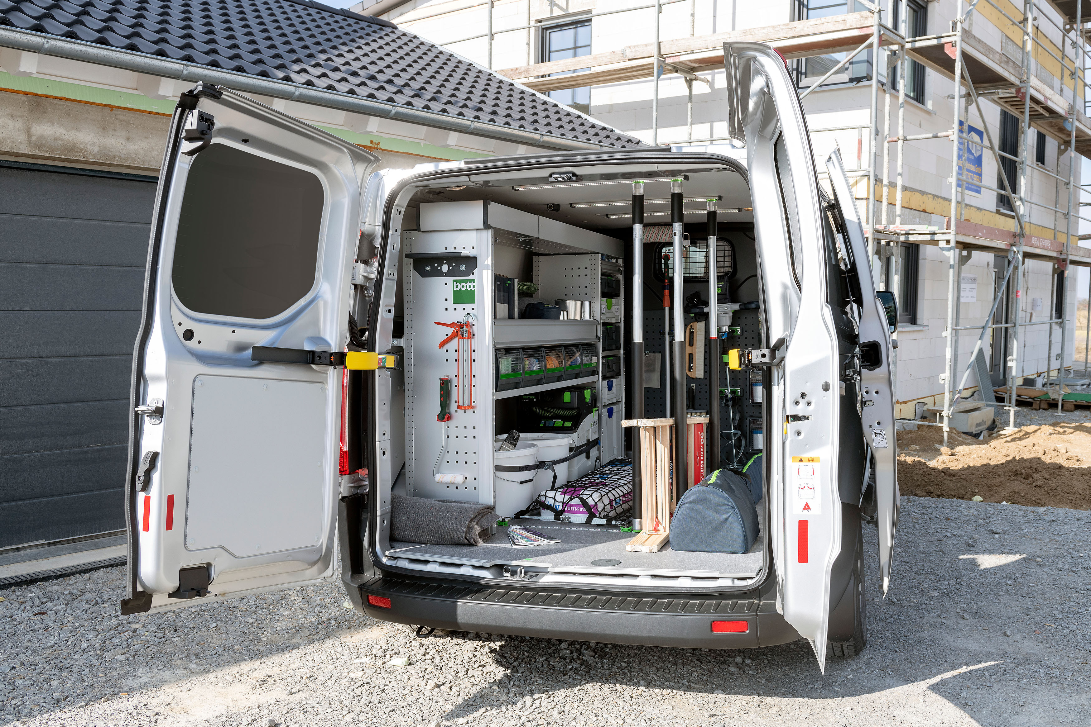 Bild-3-bott-vario3-Fahrzeugeinrichtung-Urheber-Bott-Gruppe.jpg
